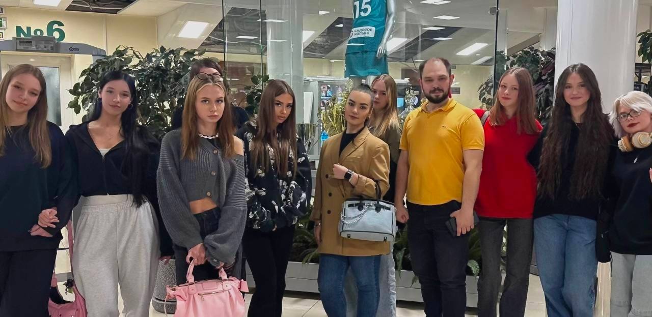 Болеем за наших